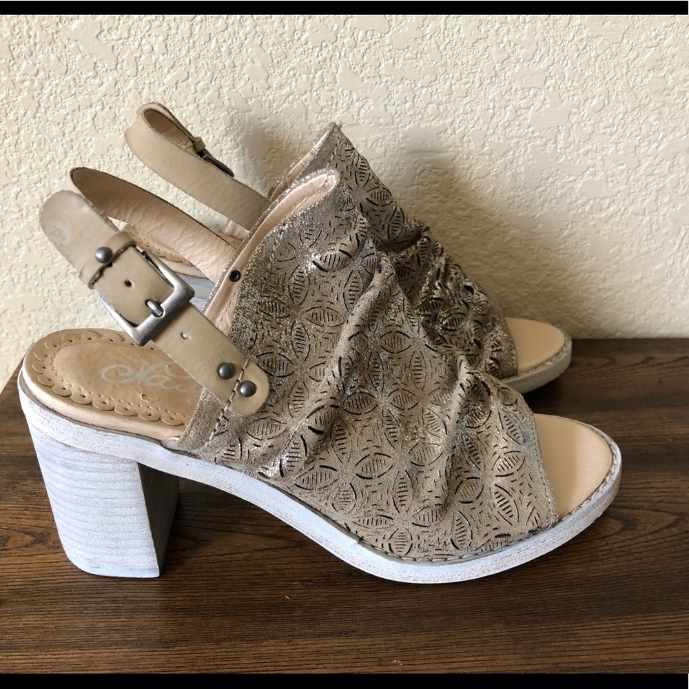 Naughty Monkey open toe sparkly wedges